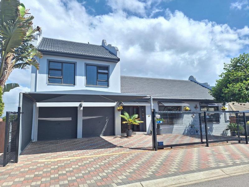 4 Bedroom Property for Sale in Fraaiuitsig Western Cape